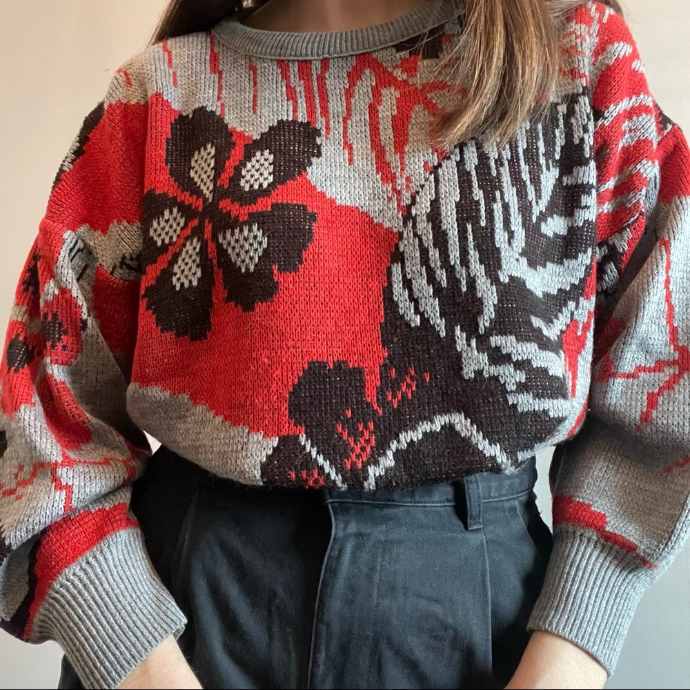 Vintage grey red pullover sweater by Golden Wings